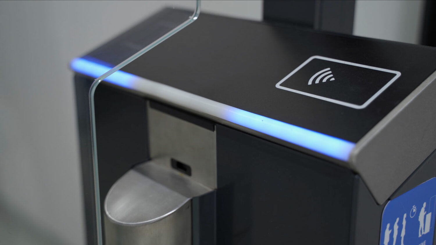 agence creactiv production annecy video et drone réalisation bolloré miniature vidéo portillon automatique