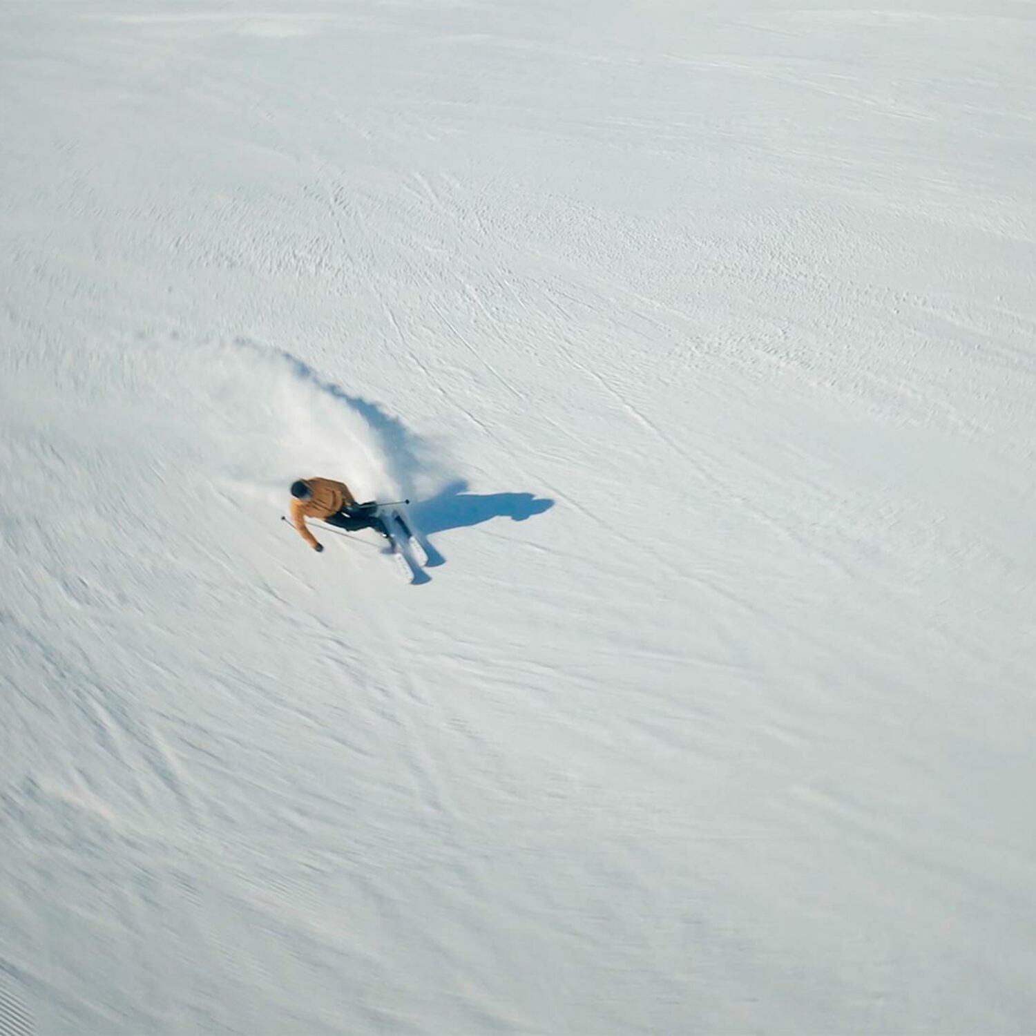 agence creactiv production annecy video et drone réalisation sun valley photo principale virage en ski de piste