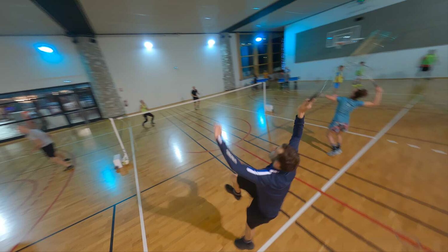 agence creactiv production annecy video et drone réalisation centre aquasportif val d'isère multisport squash futsal miniature vidéo