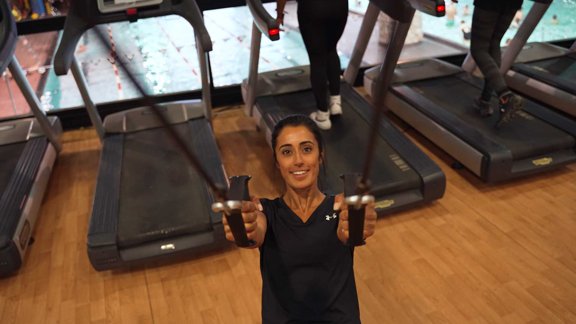 agence creactiv production video annecy drone réalisation centre aqua sportif musculation miniature video