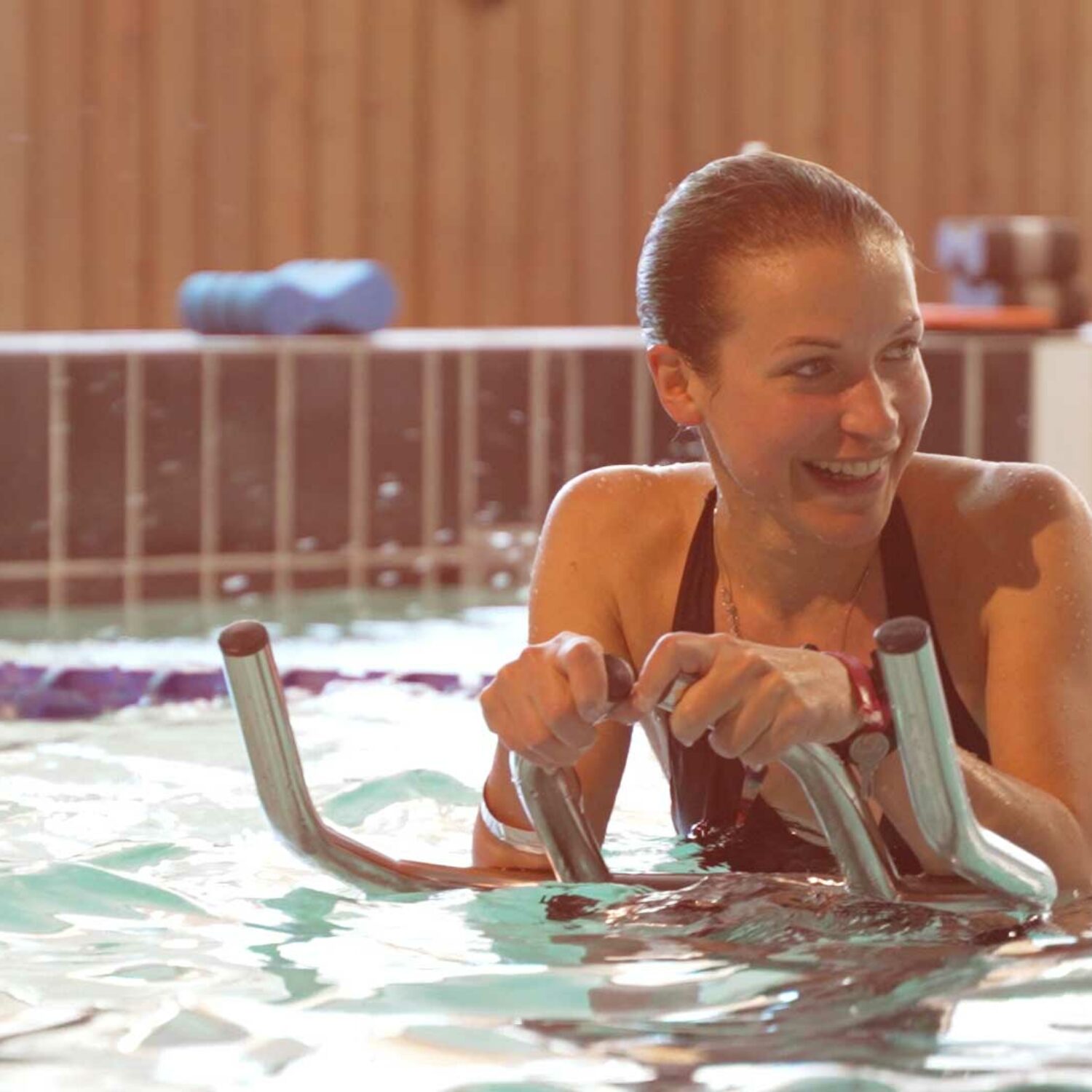 agence creactiv production video annecy drone réalisation centre aqua sportif natation photo principale